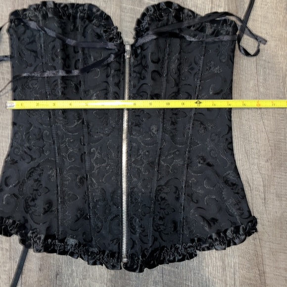 Sexy Large Black Corset front zipper, long - Picture 7 of 9